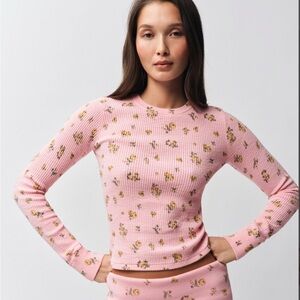 Guizio Pink Floral Thermal Long Sleeve Top Size Medium